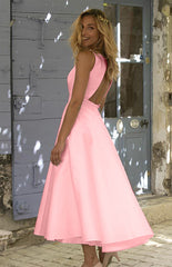 Solid Color Backless Dress