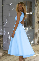 Solid Color Backless Dress